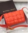 Сумка Bottega Veneta Padded Cassette Bag Orange
